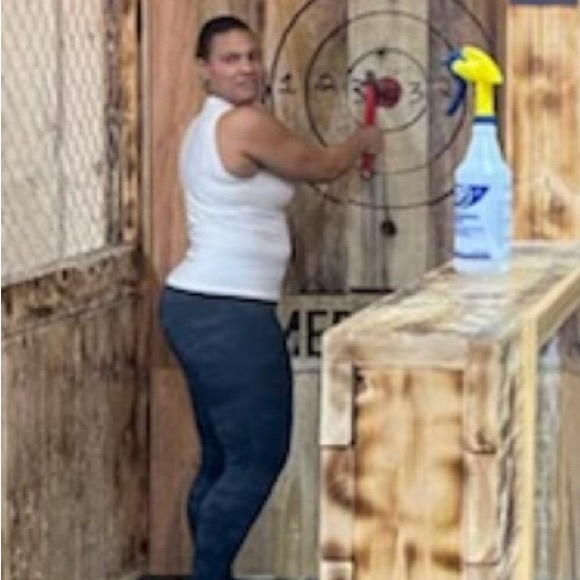 Posh Live Share Show New with Tags Wednesday - Picture 3 of 5